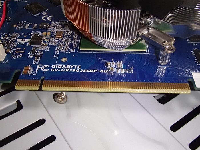 GeForce 7900GS 取り付け